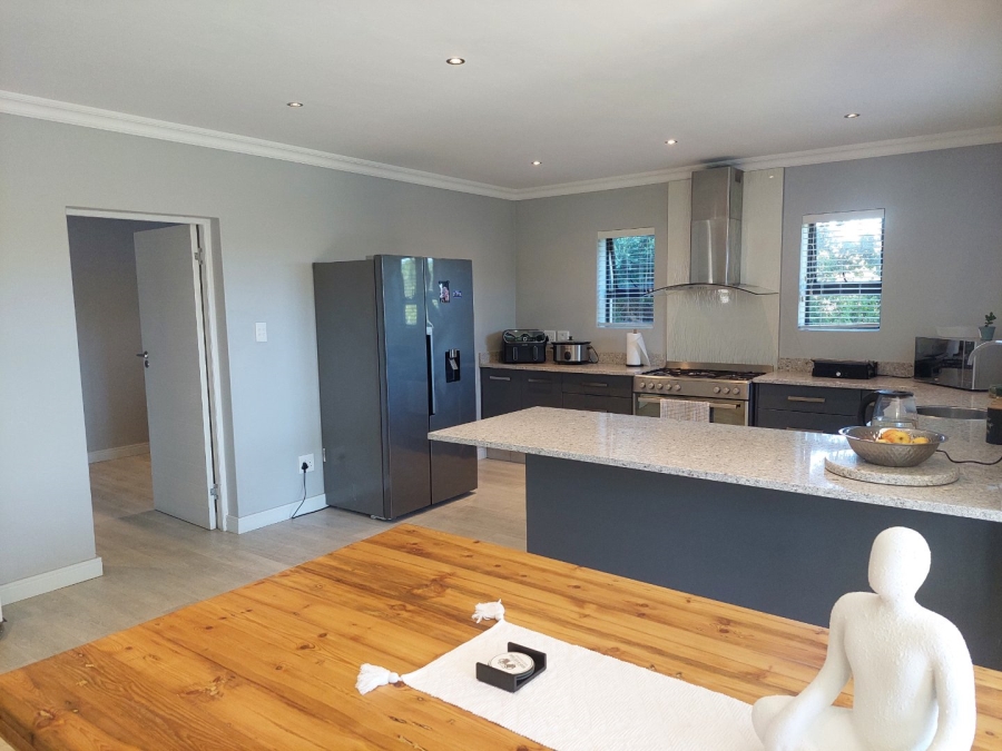 4 Bedroom Property for Sale in Hartenbos Landgoed Western Cape
